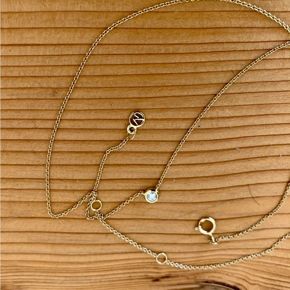 Mejuri diamond necklace- best seller - Picture 5 of 5